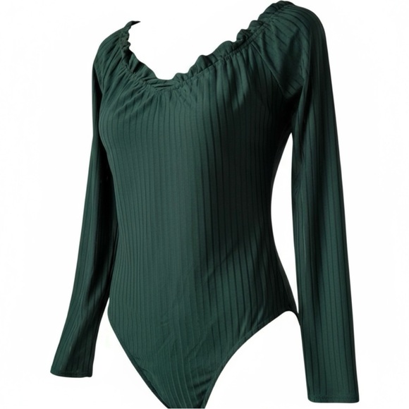 PrettyLittleThing Emerald Green Sheer Stripe Bardot Long Sleeve Thong Bodysuit - Picture 2 of 9
